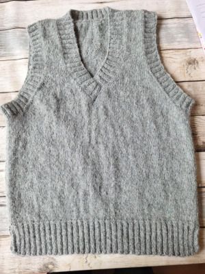Productreview foto van klant - DROPS Air Uni Colour - 48 antiekgroen - Wol Garen