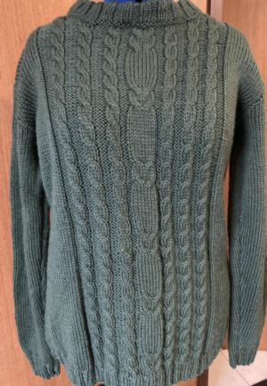 Productreview foto van klant - DROPS Alaska Uni Colour - 74 donkere klimop - Wol Garen
