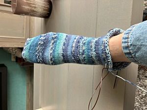Productreview foto van klant - DROPS Fabel Print - 522 turkoois/blauw - Wol Garen