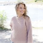 Haakpatroon Damestrui Line Dancing Sweater met reliëfpatroon in Air - DROPS Design