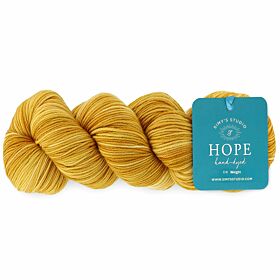 Simy’s Studio Hope DK 02 for everything there is a reason / okergeel - Handgeverfde Merinowol Garen