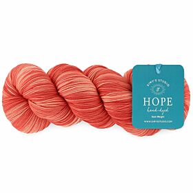 Simy’s Studio Hope Sock 12 tomorrow is another day / licht steenrood - Handgeverfde Merinowol Garen