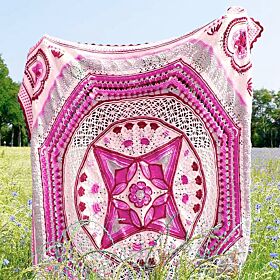 Scheepjes Universe in Bloom - Pink Tulips Limited Edition Kit &#127799;&#10024; Colour Crafter | Exclusief CAL-pakket 2